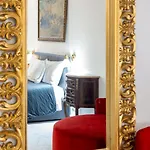 Bed & Breakfast Daphne Trevi 3*