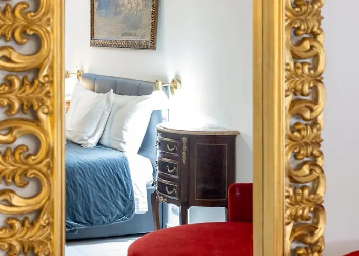 Couette-café Daphne Trevi 3*